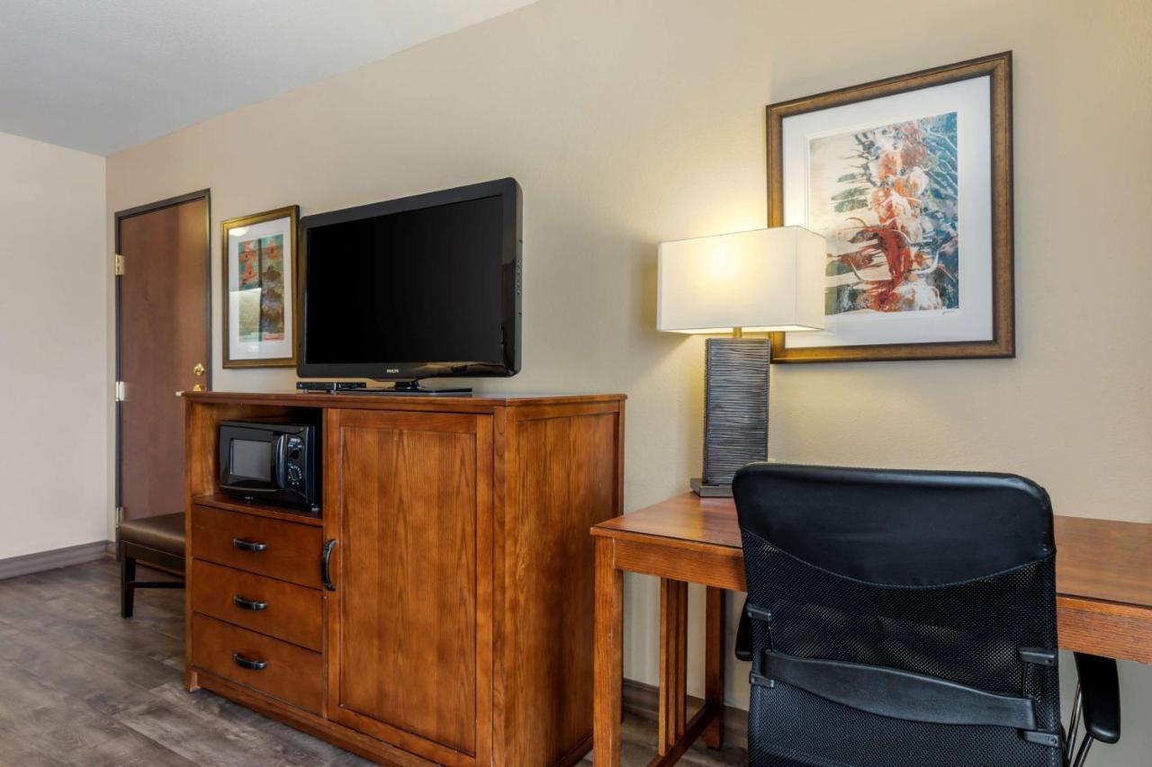 Best Western Plus Red River Inn Clarendon Buitenkant foto