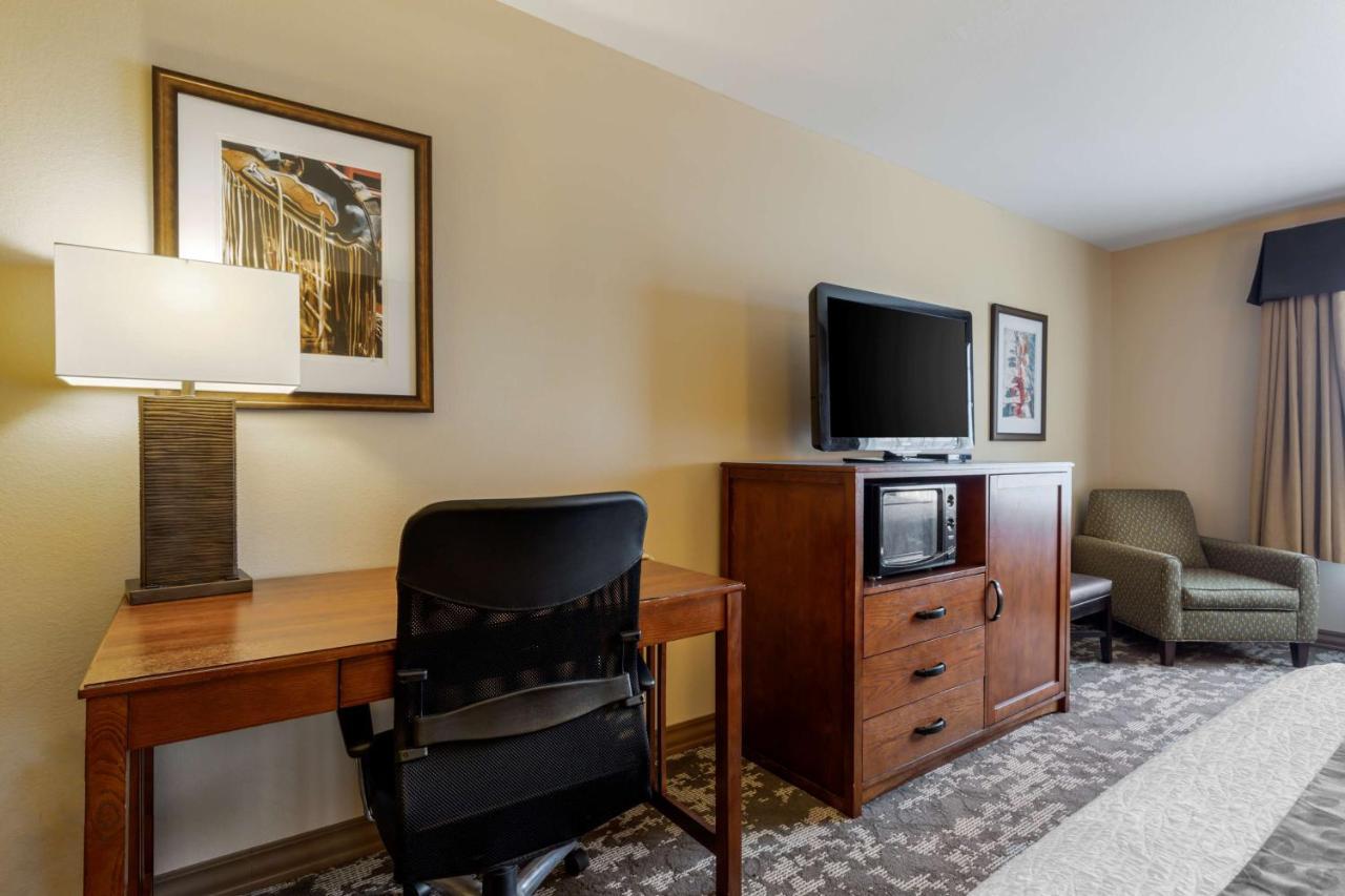 Best Western Plus Red River Inn Clarendon Buitenkant foto