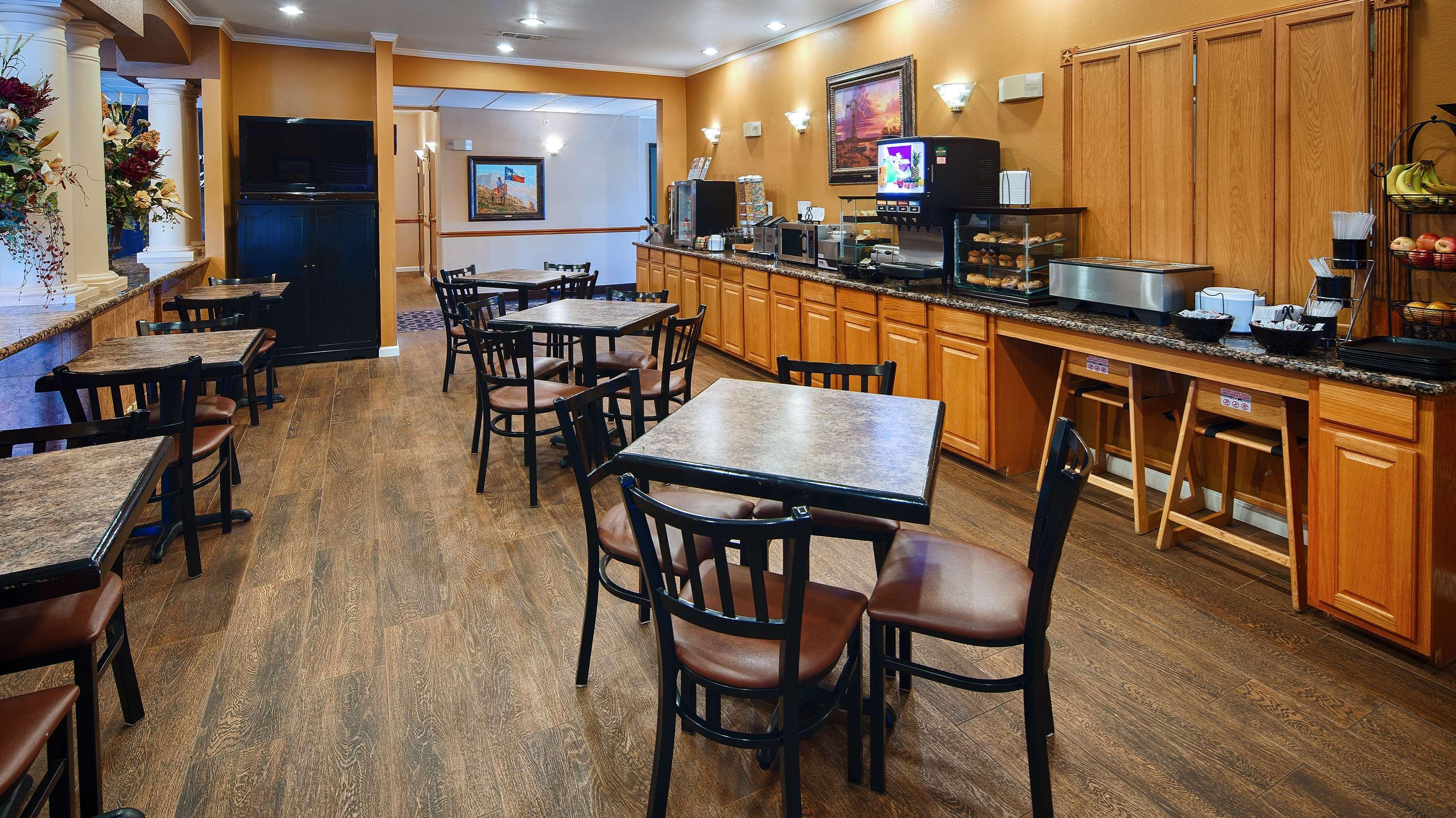 Best Western Plus Red River Inn Clarendon Buitenkant foto