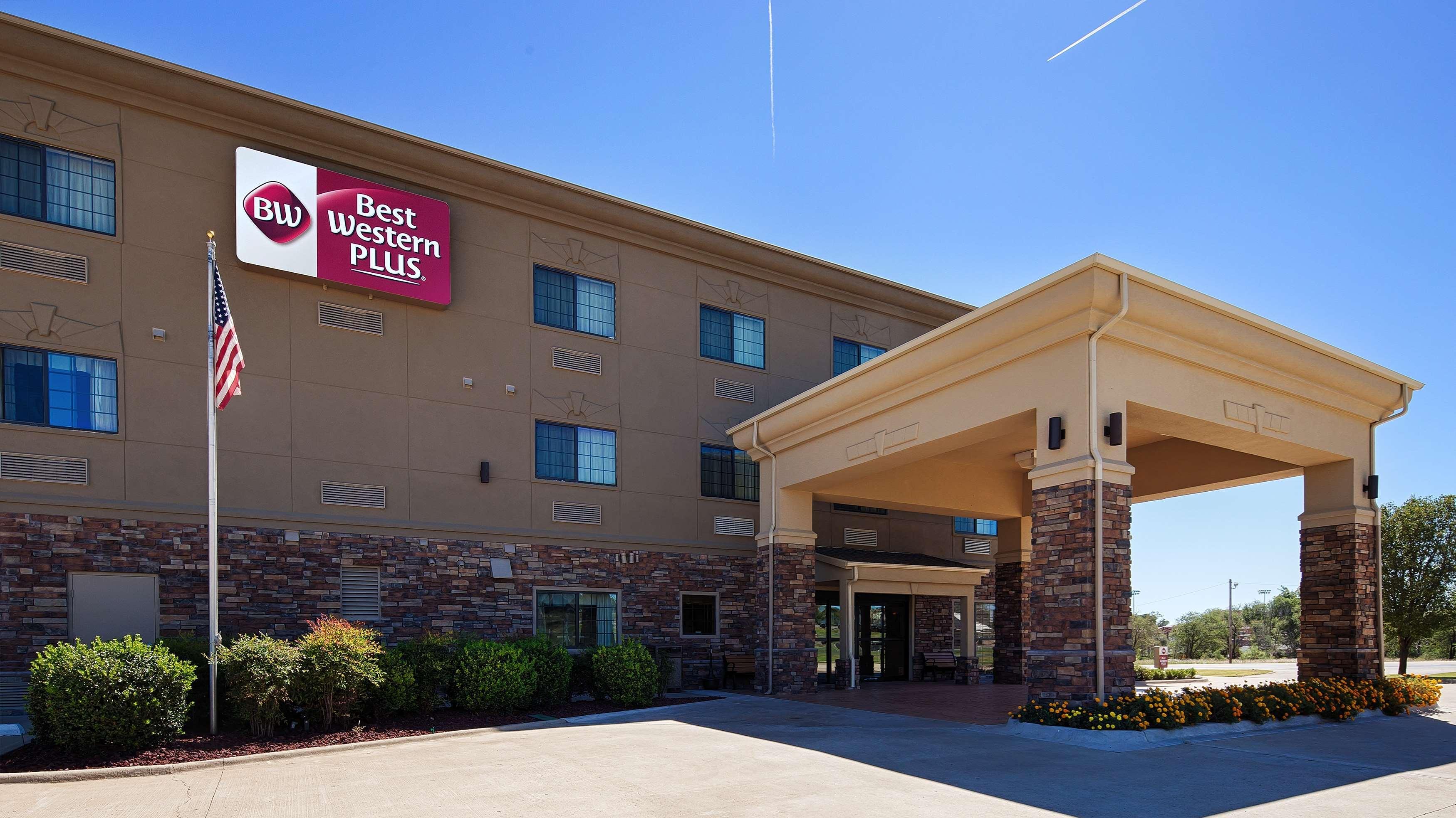 Best Western Plus Red River Inn Clarendon Buitenkant foto