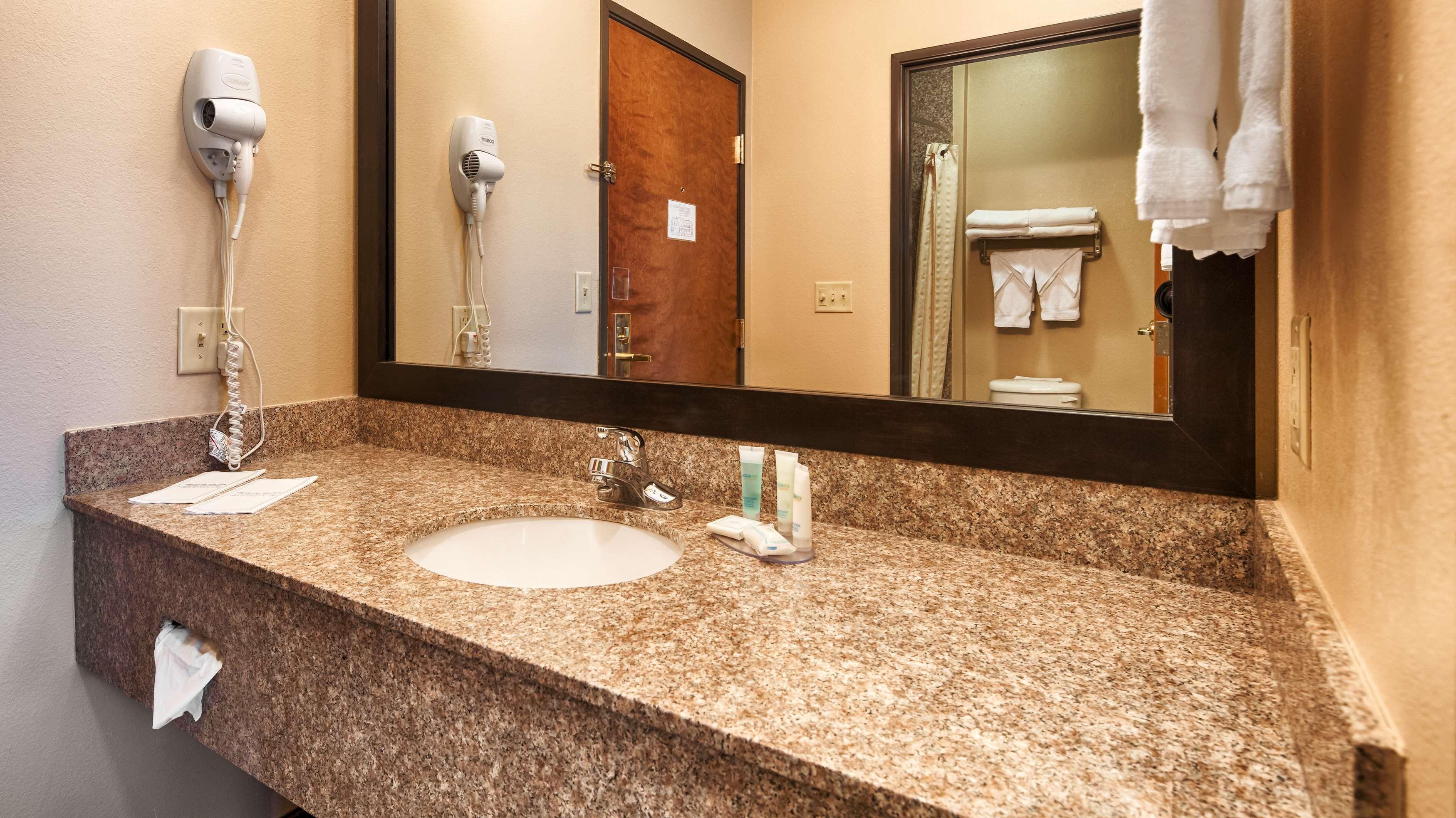 Best Western Plus Red River Inn Clarendon Buitenkant foto