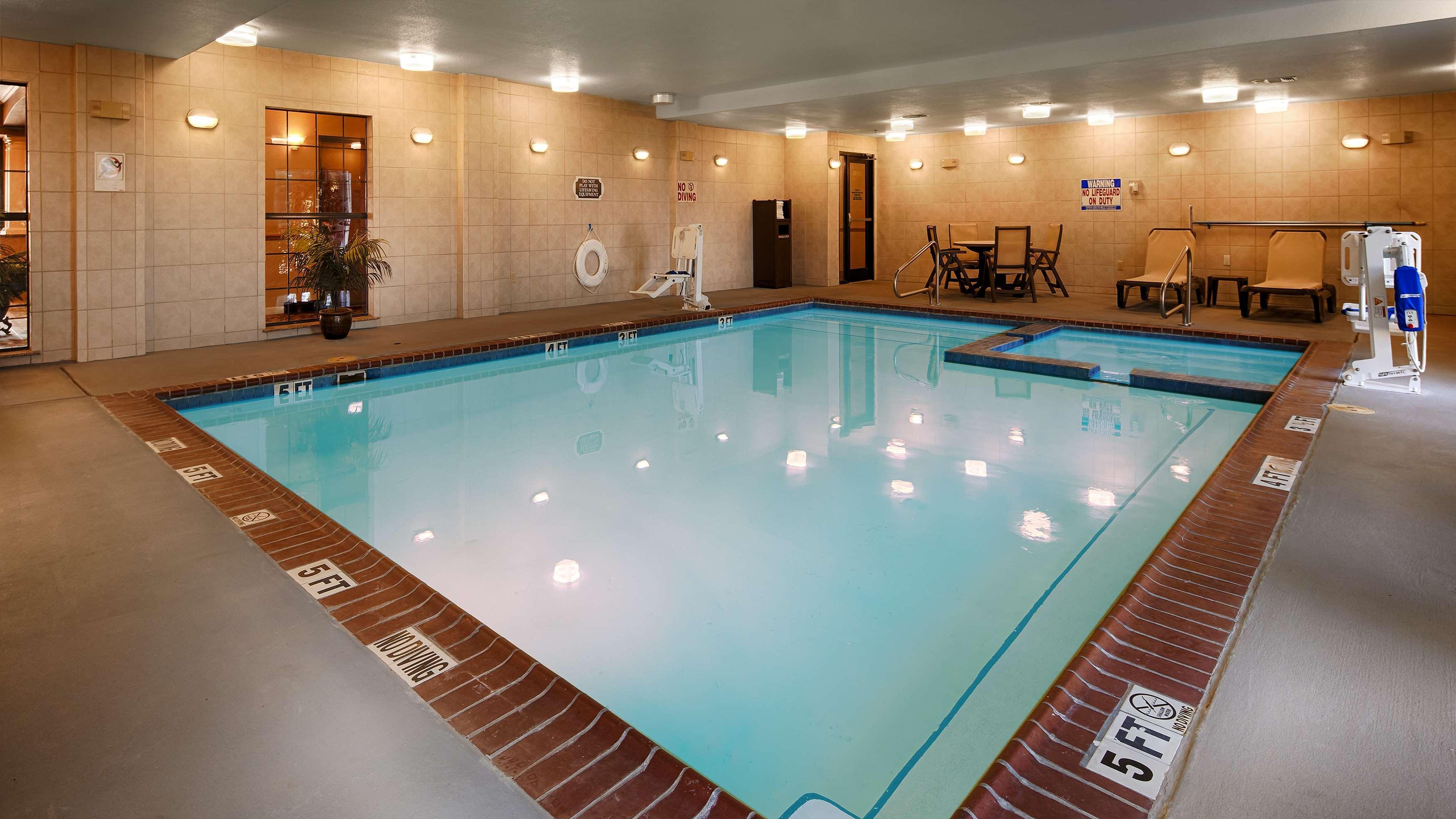Best Western Plus Red River Inn Clarendon Buitenkant foto